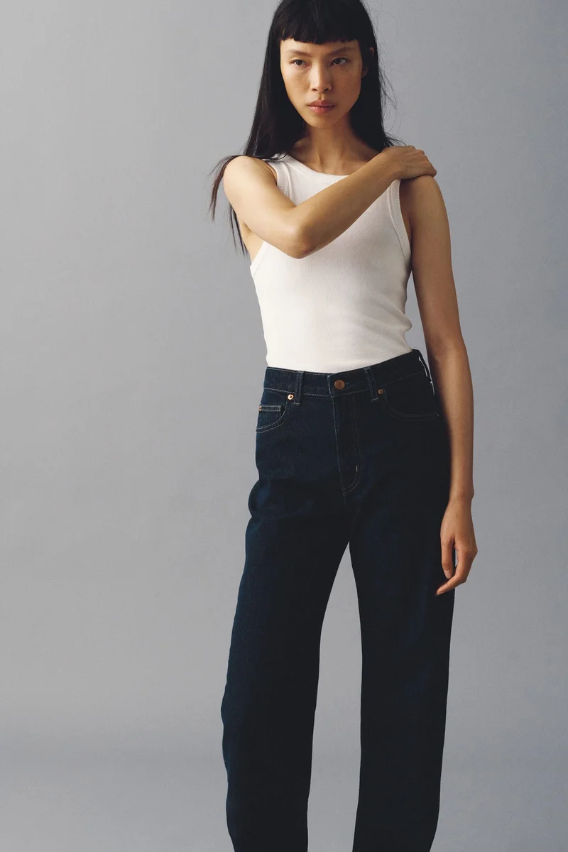 اتش اند ام جينز بخصر عالي وقصّة واسعة